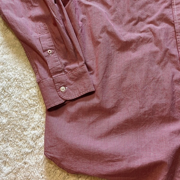 Old Navy Regular Fit Dress Shirt - Picture 2 of 4